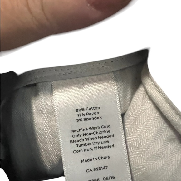 A pair of pants made by Talbots in a size 12 - Picture 4 of 7